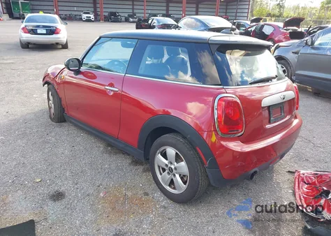 2015 Mini Hardtop Cooper из США, поврежденный, VIN WMWXM5C56FT942467